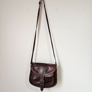 EUC VINTAGE GENUINE LEATHER DEEP BRICK RED SADDLE STYLE SLING BAG SMALL